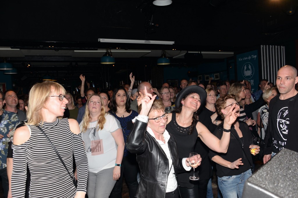 ../Images/Heel Noordwijkerhout zingt Hazes 2017 176.jpg